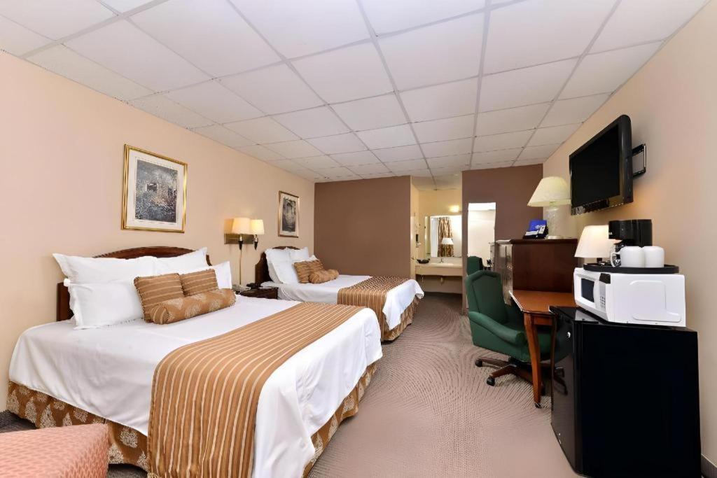 Americas Best Value Inn & Suites Victoria Exterior photo